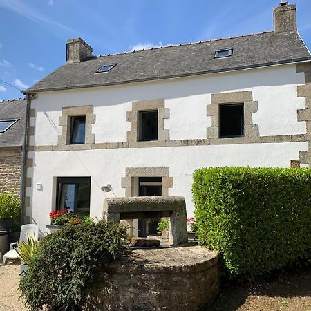 Longere De Kerveguen Argoat Villa Leuhan Exteriör bild