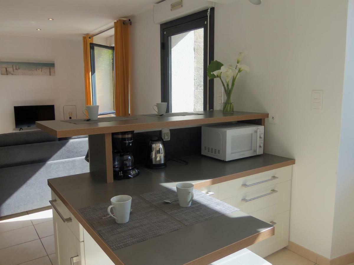 Longere De Kerveguen Argoat Villa Leuhan Exteriör bild